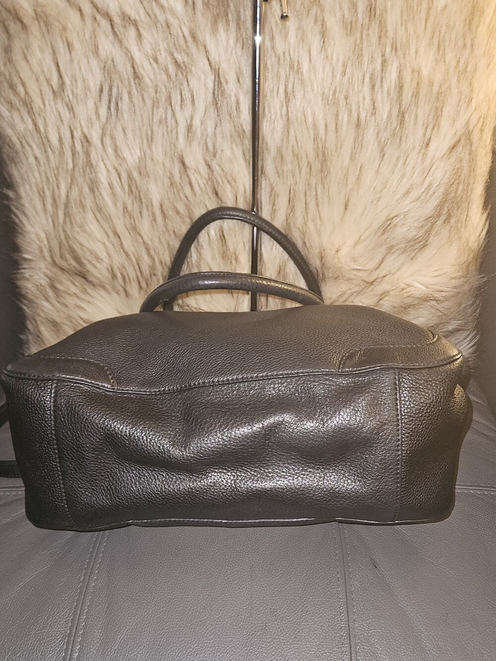 Tory Burch Black Pebbled Leather Shoulder Tote with Tassel - Picture 5 of 6